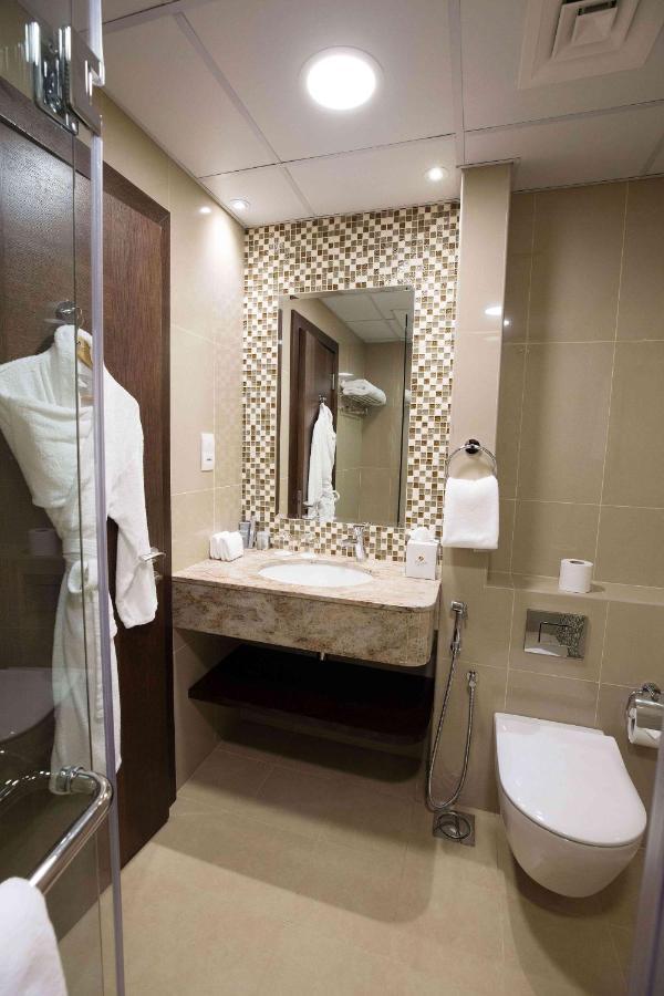 Gulf Executive Hotel & Residence Juffair Al-Manamah Bagian luar foto