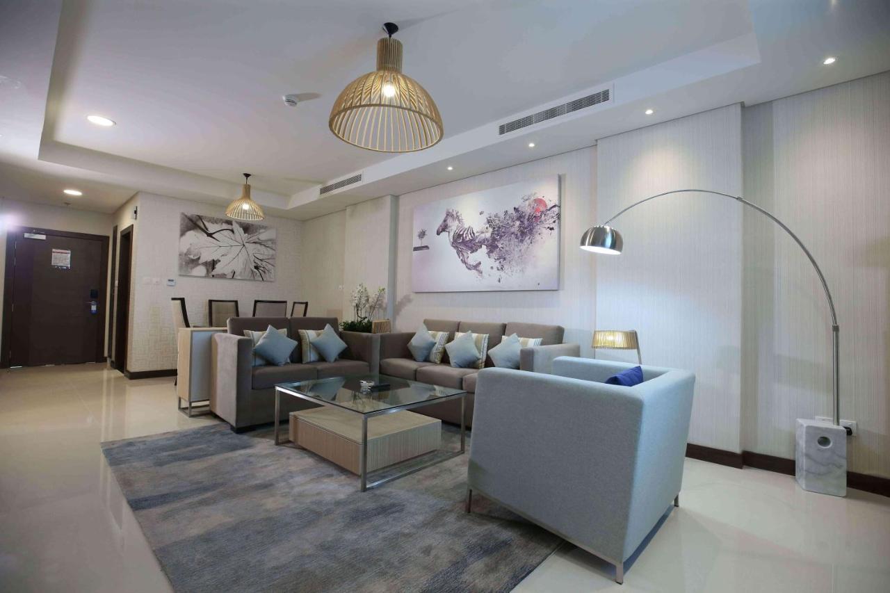 Gulf Executive Hotel & Residence Juffair Al-Manamah Bagian luar foto